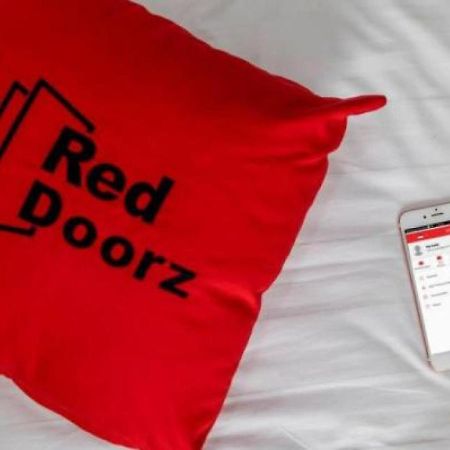 فندق Reddoorz @ Ranotana مانادو المظهر الخارجي الصورة