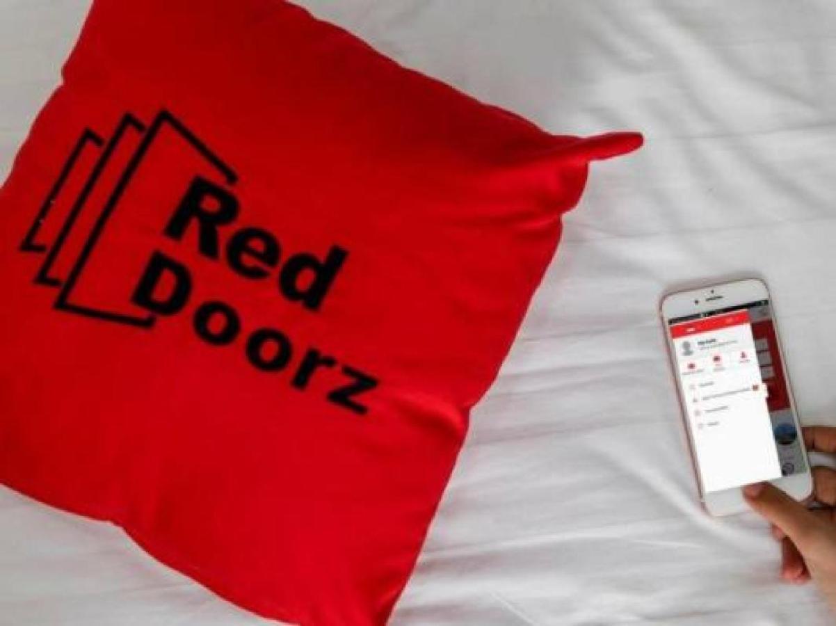 فندق Reddoorz @ Ranotana مانادو المظهر الخارجي الصورة